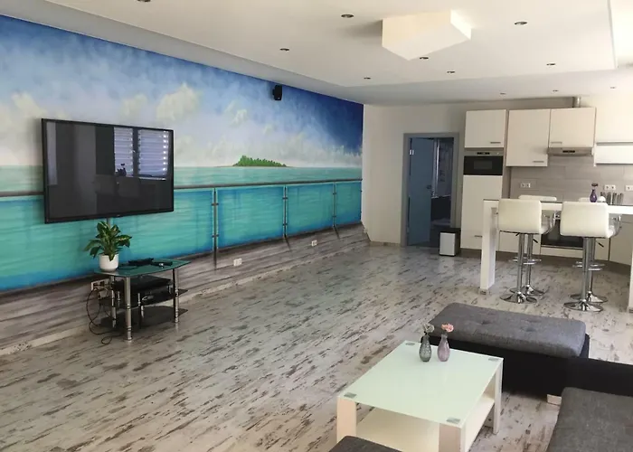 „blaues Schild“ *